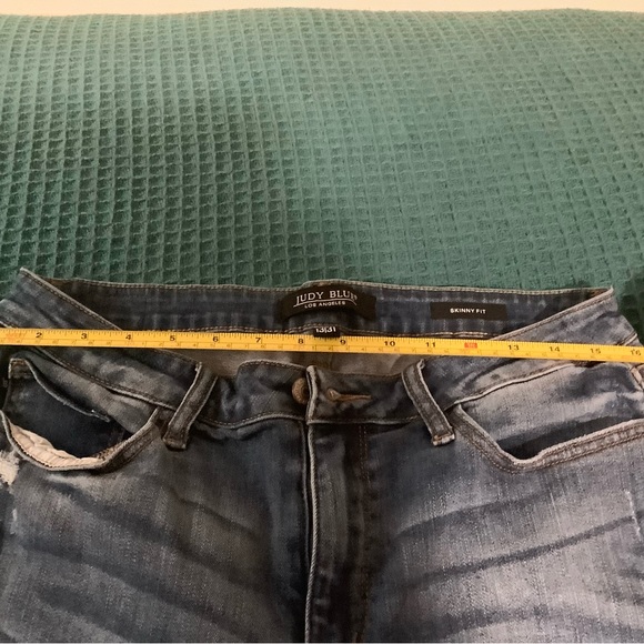 Judy Blue brand Distressed Skinny Fit Jeans with Buffalo Plaid back-patching - Picture 3 of 5